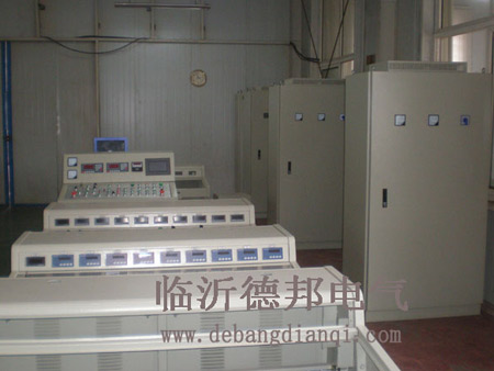 PLC、觸摸屏控制系統(tǒng)212